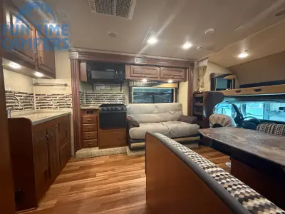 2015 Jayco GREYHAWK 31 FS photo 16