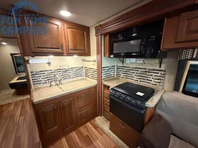 2015 Jayco GREYHAWK 31 FS photo 25