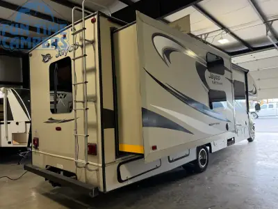 2015 Jayco GREYHAWK 31 FS photo 5