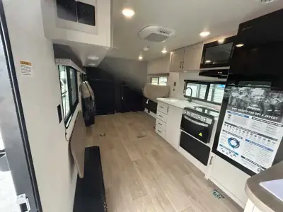 2027 Jayco Jay Flight 265TH TOY HAULER photo 6