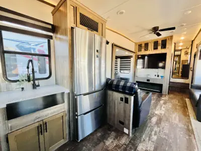 2021 Forest River SABRE 37FBT photo 5