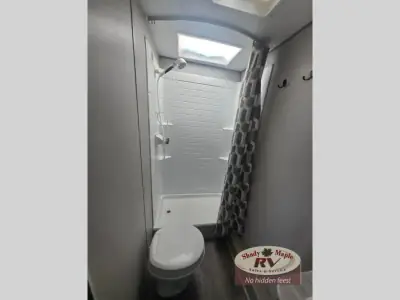 2024 Coachmen Catalina Legacy Edition 263BHSCK photo 18