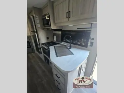 2024 Coachmen Catalina Legacy Edition 263BHSCK photo 13