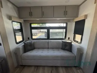 2027 K-Z Ridgeway 36MB photo 8