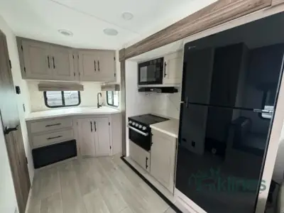 2027 K-Z Connect SE C211MKSE photo 9