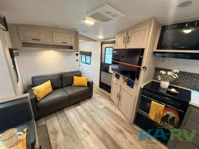 2022 Heartland SUNDANCE ULTRA LITE 265 BH photo 8