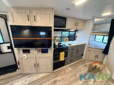 2022 Heartland SUNDANCE ULTRA LITE 265 BH photo 10