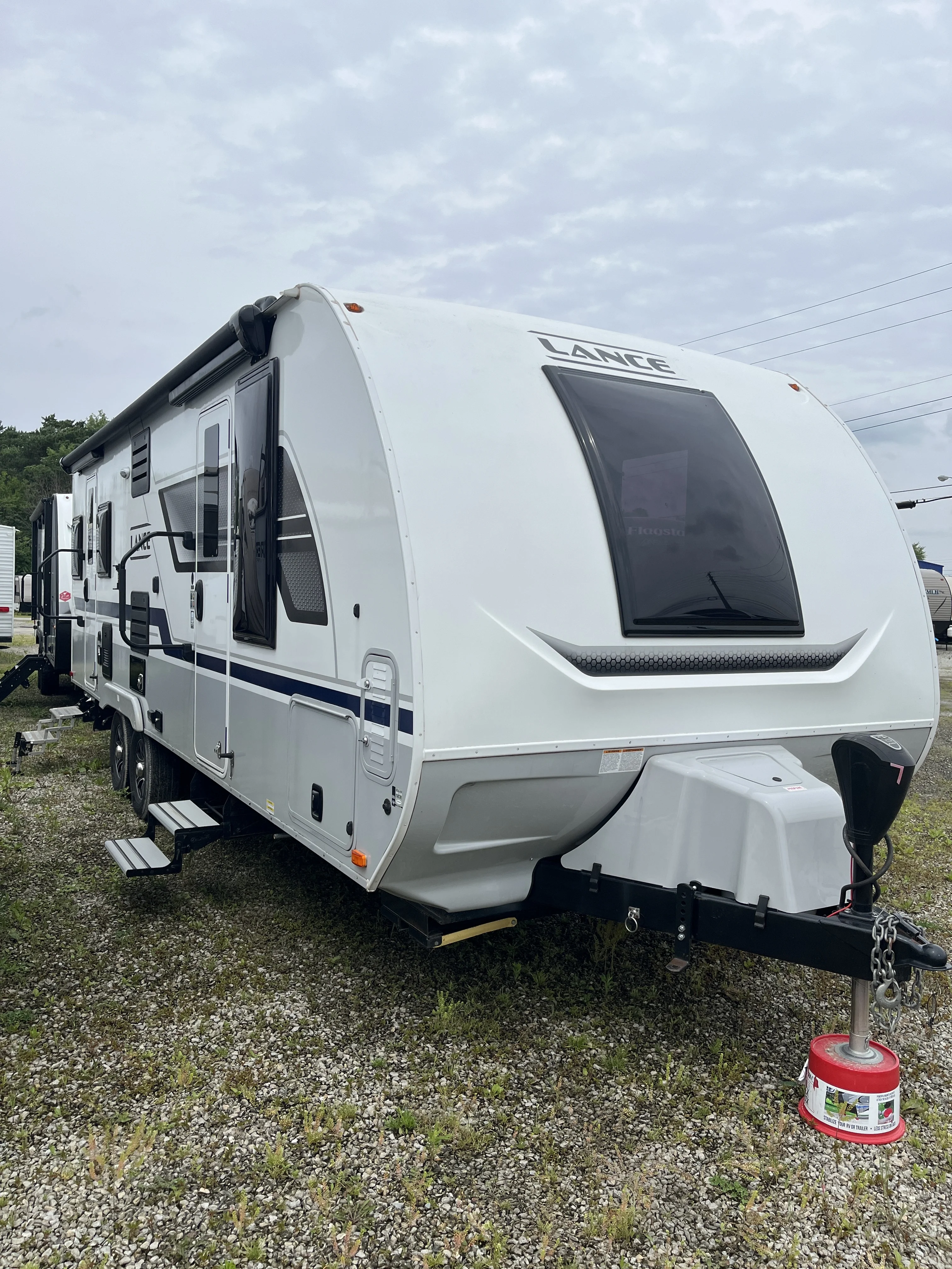 2022 Lance 2375 exterior