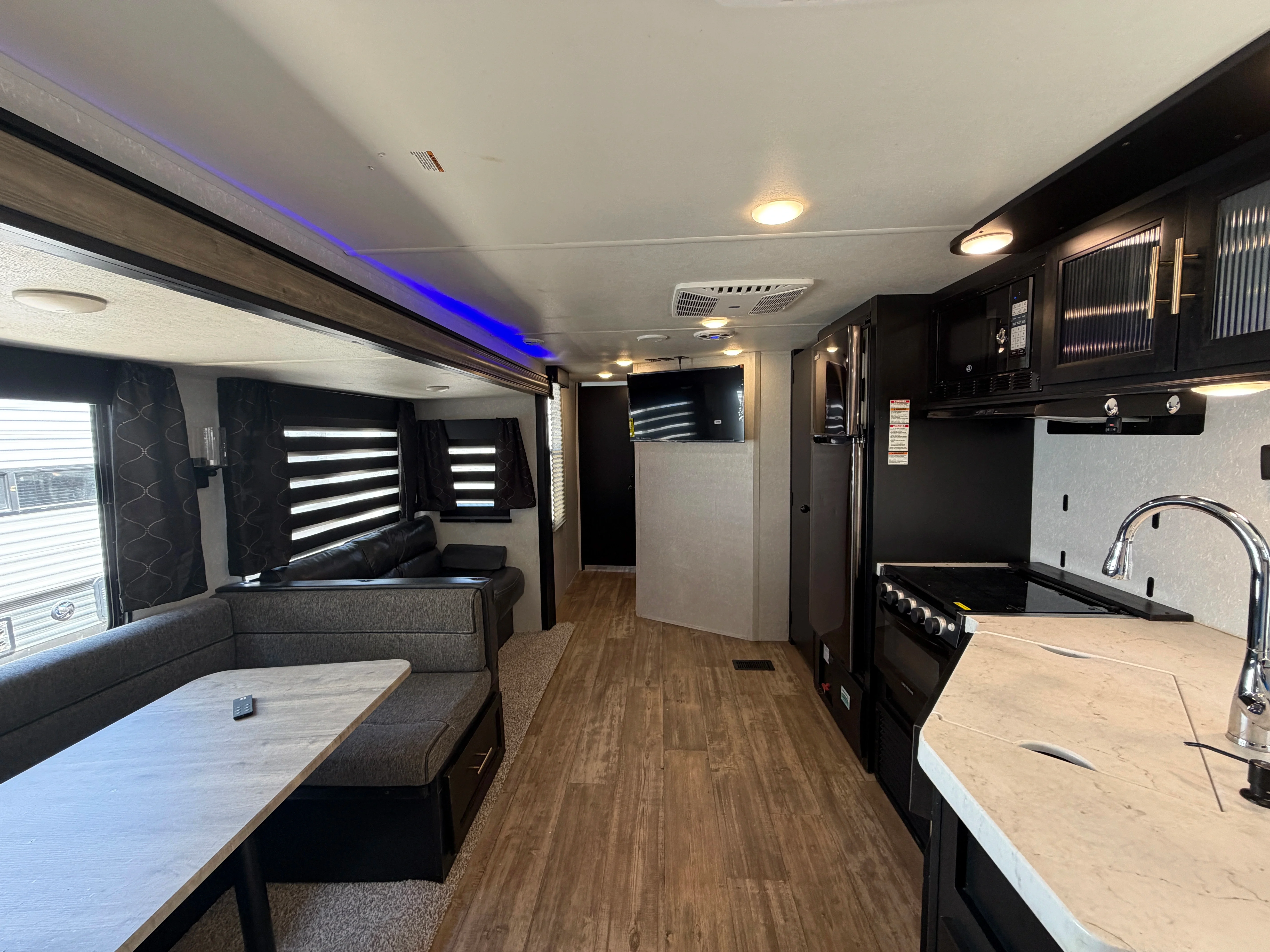2021 Forest River Cherokee Limited 294GEBG exterior