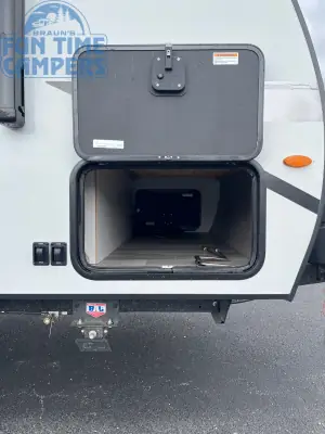2021 Winnebago MICRO MINNIE 2108DS photo 9