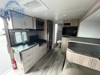 2021 Winnebago MICRO MINNIE 2108DS photo 30