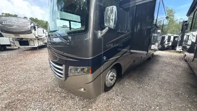 2015 Thor Motor Coach Miramar 34.2 photo 58