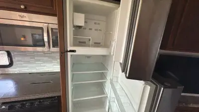 2015 Thor Motor Coach Miramar 34.2 photo 43