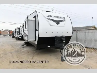 2025 Genesis Supreme Blaze'n 2915CRXL photo 2