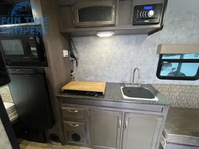 2016 Winnebago WINNIE DROP WD1710 photo 14