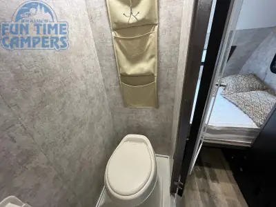 2016 Winnebago WINNIE DROP WD1710 photo 21