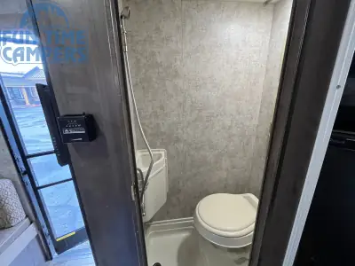 2016 Winnebago WINNIE DROP WD1710 photo 20