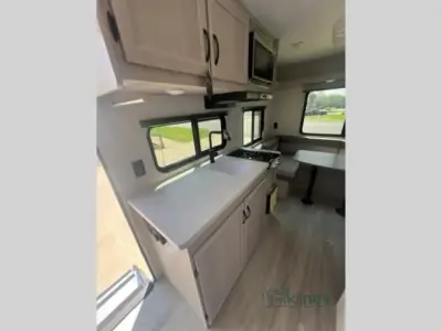 2027 Coachmen Catalina Summit Series 7 154RDX photo 12