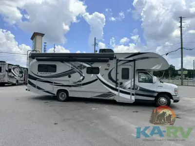 2014 Chateau 28F photo 2