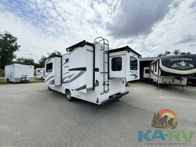 2019 Forest River FORESTER 2501TS photo 8