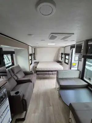 2027 Jayco Jay Feather 21MML photo 6