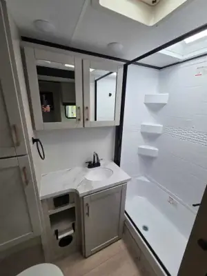 2027 Jayco Jay Feather 21MML photo 9