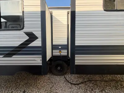 2022 Crossroads ZINGER 328SB photo 17
