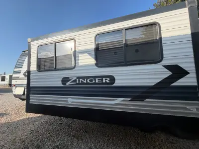 2022 Crossroads ZINGER 328SB photo 16
