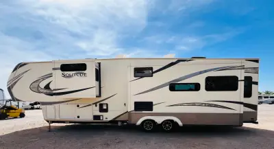 2018 Grand Design SOLITUDE 373FB photo 8