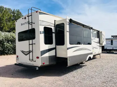 2018 Grand Design SOLITUDE 373FB photo 5