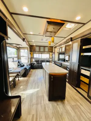2018 Grand Design SOLITUDE 373FB photo 11