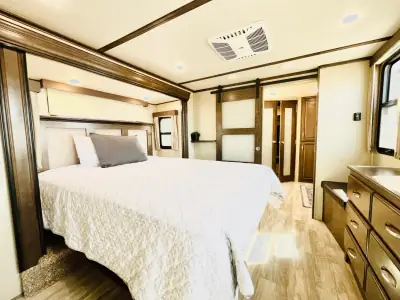 2018 Grand Design SOLITUDE 373FB photo 23