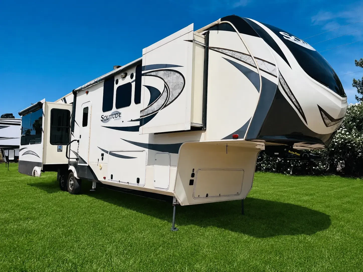 2018 Grand Design SOLITUDE 373FB exterior