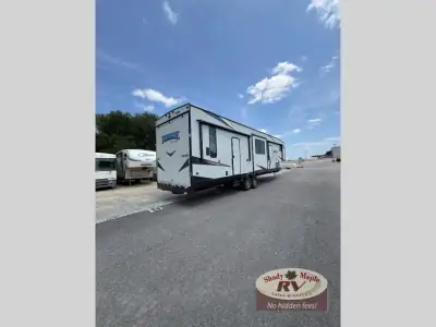 2019 Forest River Vengeance Rogue 324A13 photo 10