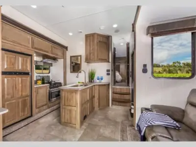2019 Forest River Vengeance Rogue 324A13 photo 53