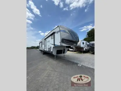 2019 Forest River Vengeance Rogue 324A13 photo 4