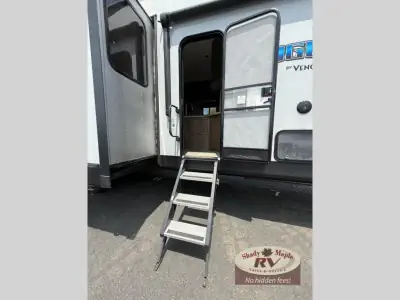 2019 Forest River Vengeance Rogue 324A13 photo 51