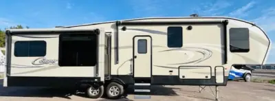 2017 Keystone COUGAR 327RES photo 6
