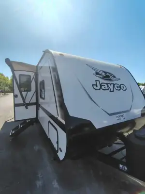 2027 Jayco Jay Feather SL 26BHSL photo 3