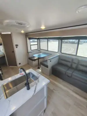 2027 Jayco Jay Feather SL 26BHSL photo 10