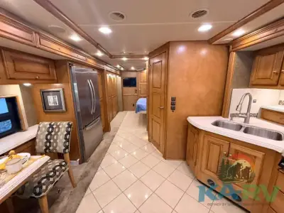 2014 Itasca Meridian 42E photo 18