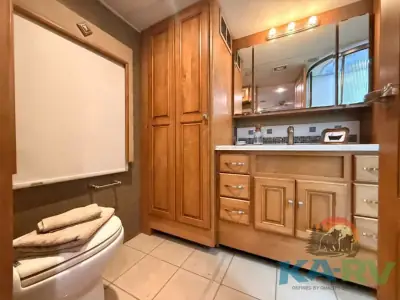 2014 Itasca Meridian 42E photo 46