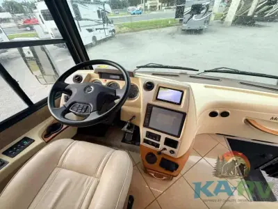 2014 Itasca Meridian 42E photo 21
