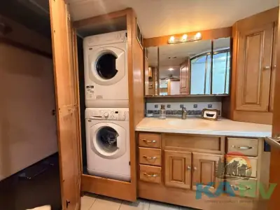 2014 Itasca Meridian 42E photo 28