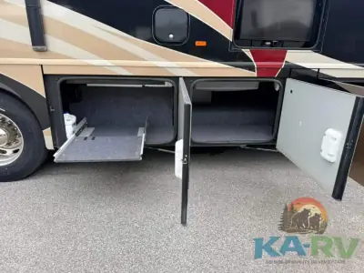 2014 Itasca Meridian 42E photo 39