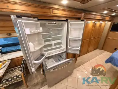 2014 Itasca Meridian 42E photo 19
