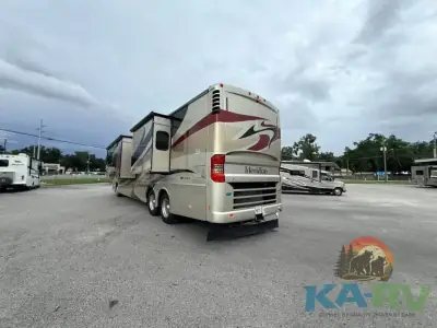 2014 Itasca Meridian 42E photo 2