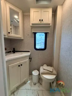 2025 Tiffin Motorhomes ALLEGRO BAY 38AB photo 13