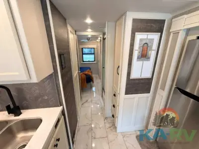 2025 Tiffin Motorhomes ALLEGRO BAY 38AB photo 9