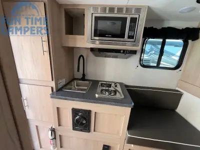 2025 Travel Lite UP COUNTRY 775U photo 12